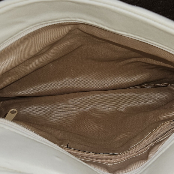 PELLE Vintage 80s Shoulder Bag Envelope Purse Ostrich Embossed Cream Leather - Picture 3 of 15